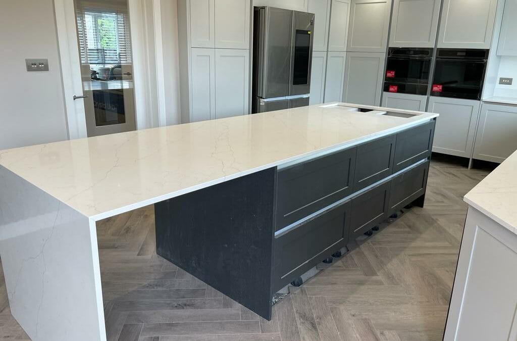 The Pros & Cons Of A Kitchen Island