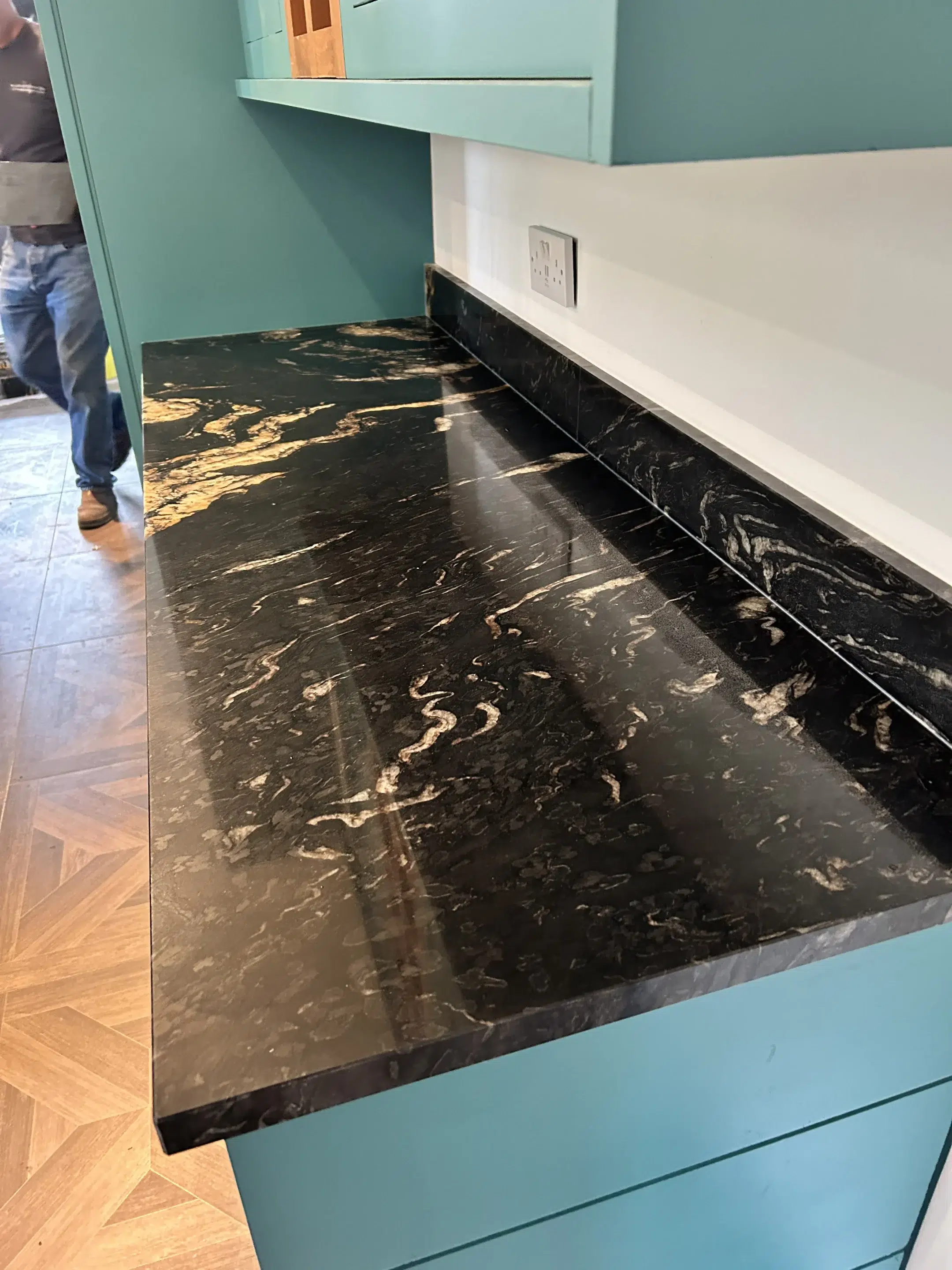 black kitchen worktop, dark surfaces